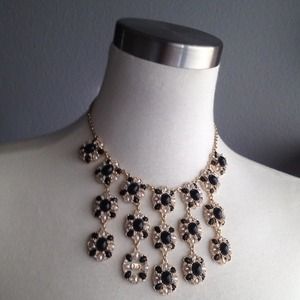 White House Black Market fun n sexy necklace