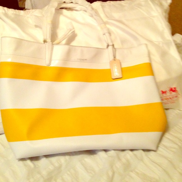 Coach Tote NEW