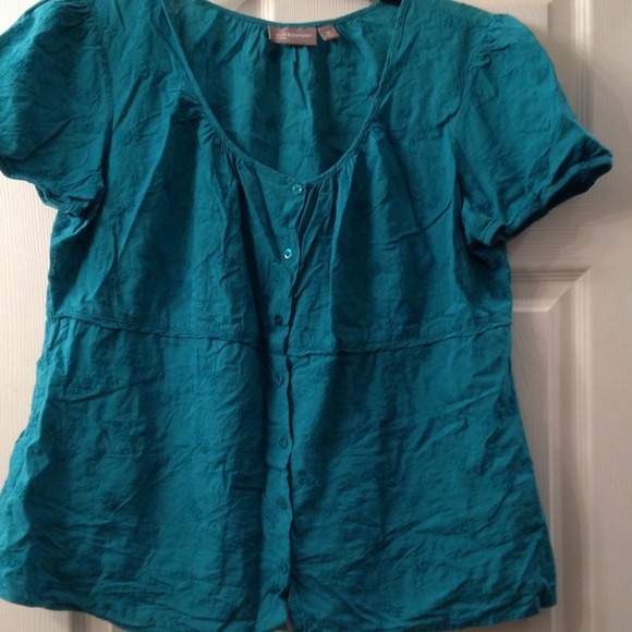 Teal colored short sleeve top