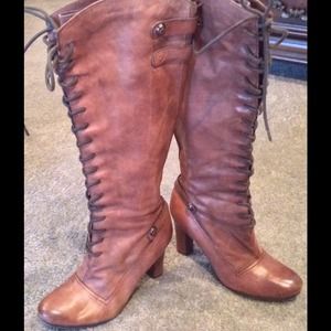 Sam Edelman boots size 6.