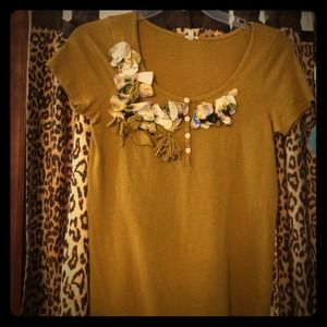 Olive j crew T shirt