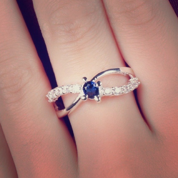 💍SS infinity style ring with Swarovski elements💍