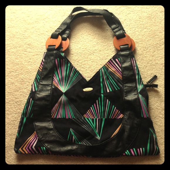 Retro black purse