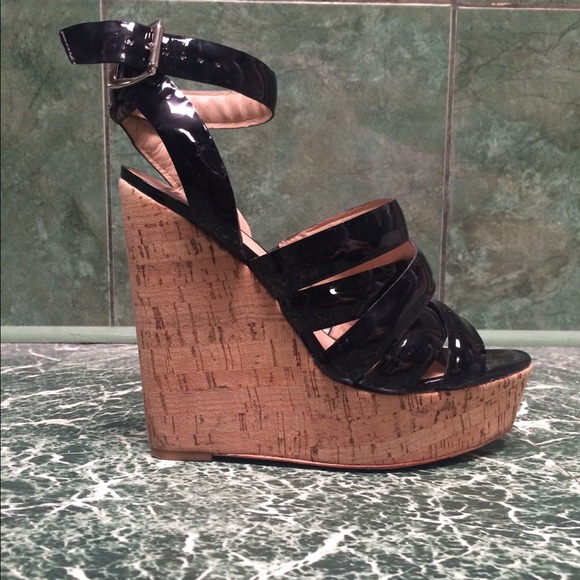 Pour La Victoire Black Cork Wedges - Picture 3 of 3