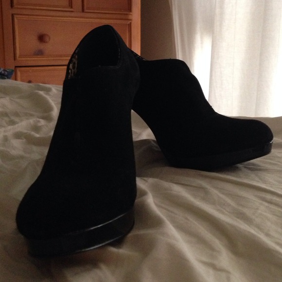 Style & Co Black Booties Sz 9M. - Picture 4 of 4