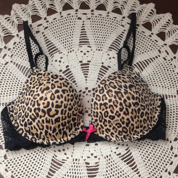 🎀REDUCED🎀 VS PINK cheetah push up bra