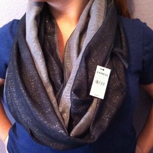 Infinity scarf