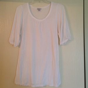 White Old Navy shirt