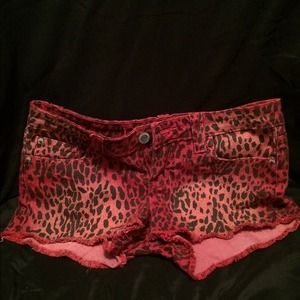 Red black leopard shorts