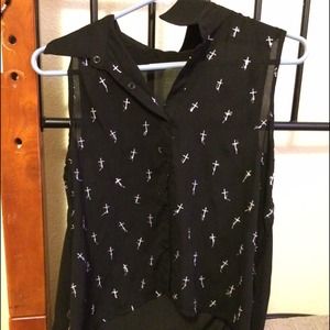 Forever 21 cute cross top