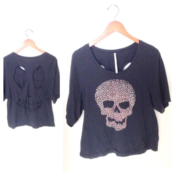 The classic brand leopard skull cutout back