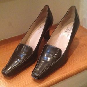 Anne Klein Pumps