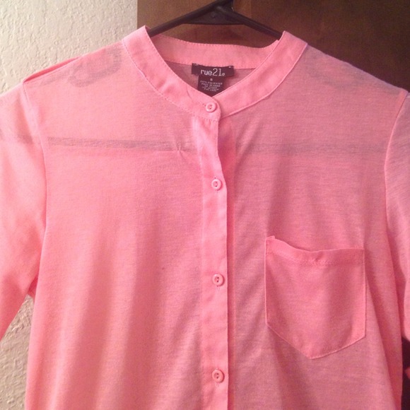 Pink Polyester Top - Picture 2 of 3
