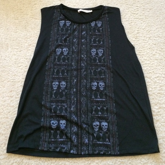 Black Skull Tank