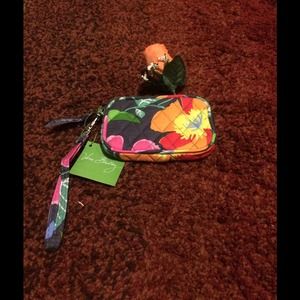 NWT Vera Bradley Tech Case in Jazzy Blooms