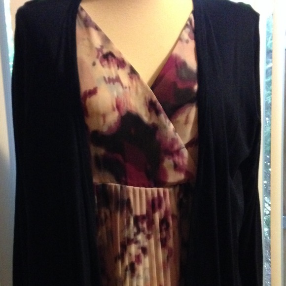 Apt. 9 Pleated Mixed Medium Combo-Top - Picture 2 of 3