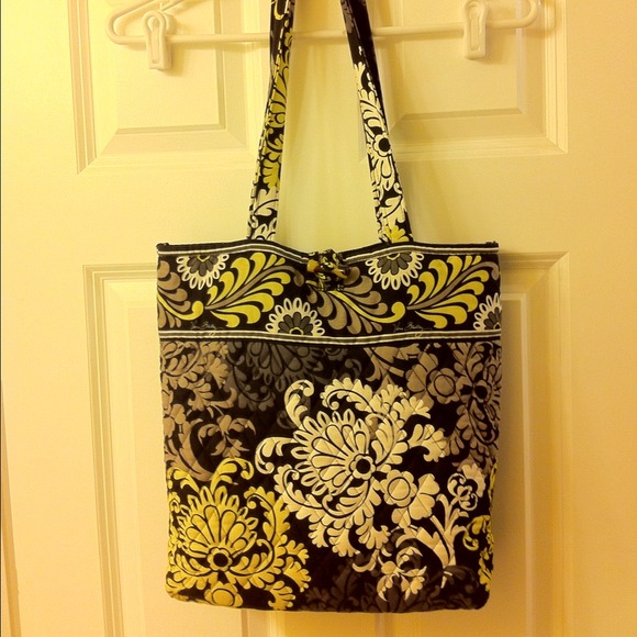 **RESERVED for mamma5** Vera Bradley Tote Baroque