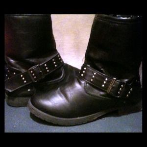 Black studded moto boots!
