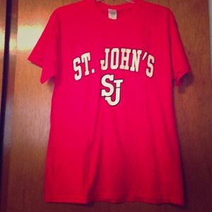 Men's red St. John's University tee shirt