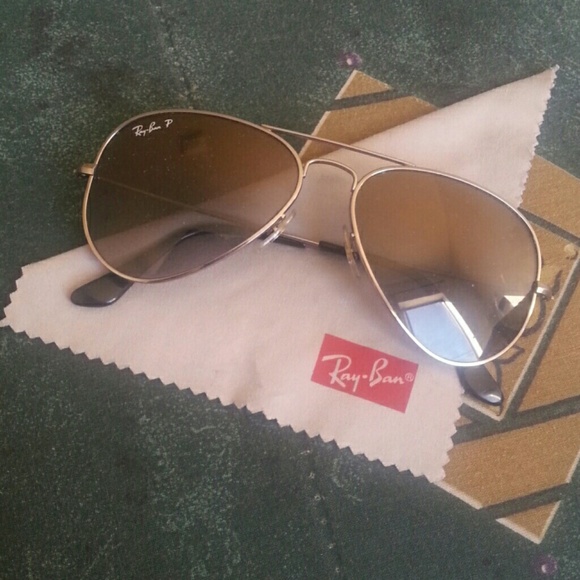 Titanium Polarized aviator Ray-Bans