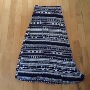Tribal pattern maxi skirt