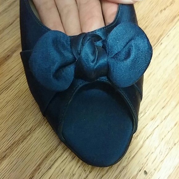 Anne klein peep toe flats - Picture 4 of 4