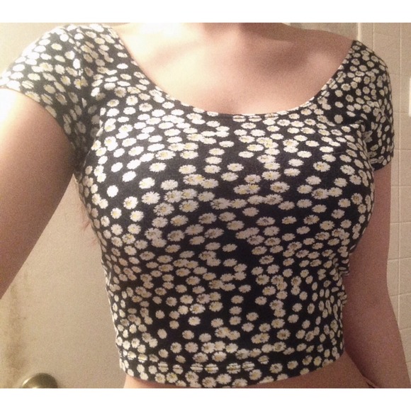 Daisy crop top