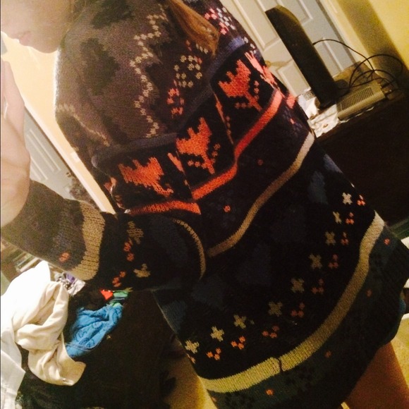 🌟Cute Pacsun Sweater!🌟 - Picture 3 of 3