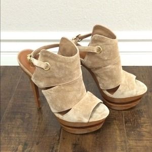 💕Reduced! Suede Caramel Booties BNWB