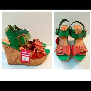 NWT SIZE 6 WEDGES CLEARANCE PRICE #nwt