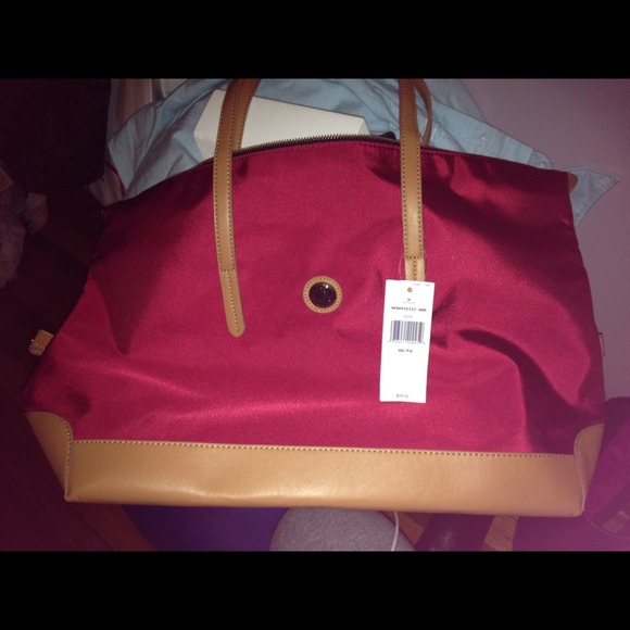 TH tote