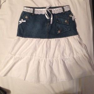 Cute skirt with lace