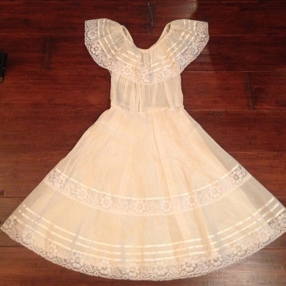 Vintage Dresses & Skirts - Vintage Off-the-Shoulder Dress with Lace
