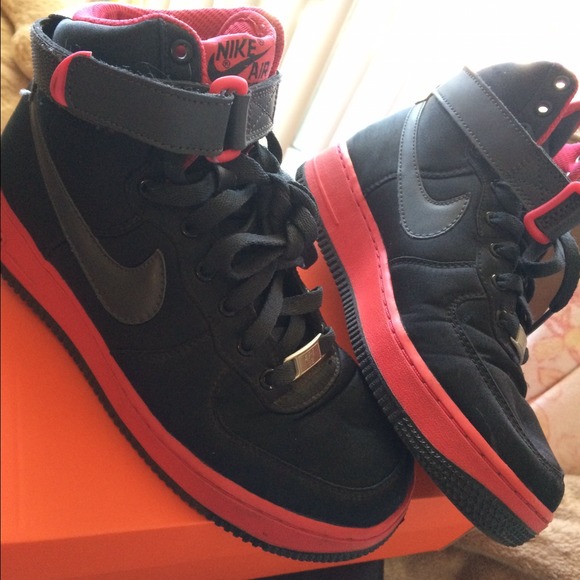 Nike Air Force I red and black size 7.5 - Picture 2 of 4