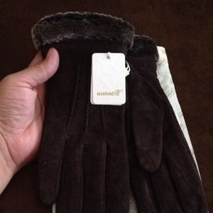 ☔️❄️New brown suede gloves-size large ☔️❄️