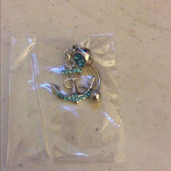 Anchor belly button piercing
