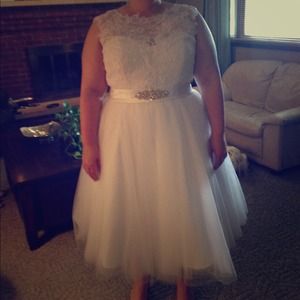 ✖️Reserved for ladydean63✖️White tea length dress