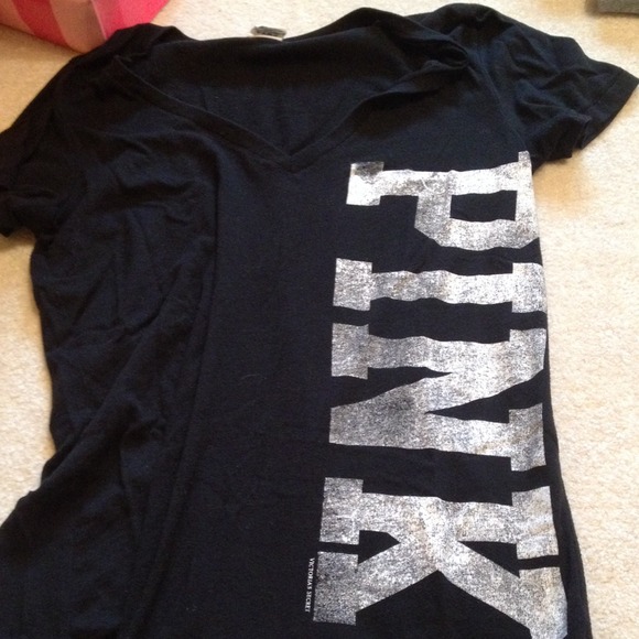 VS Pink v neck tshirt