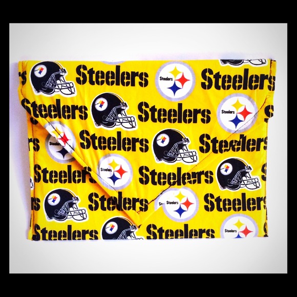 Steelers football clutch