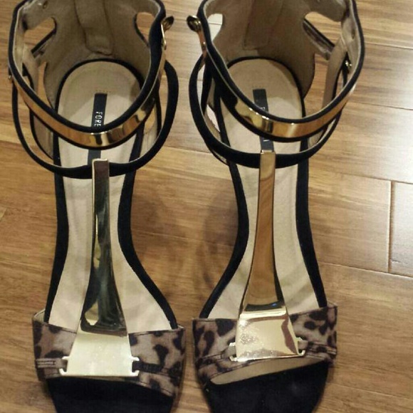 Foever21 Gold plated leopard heels