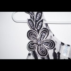 Black/white flower dress