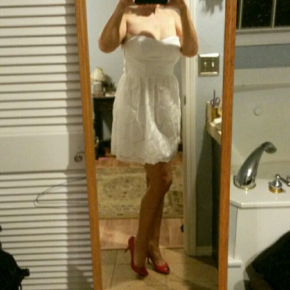 SWEET SEXY WHT FORMAL SHORT DRESS - Picture 2 of 4