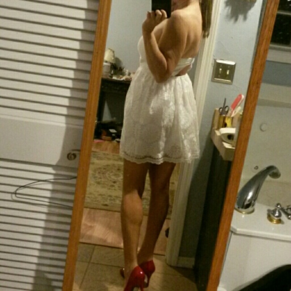 SWEET SEXY WHT FORMAL SHORT DRESS - Picture 4 of 4