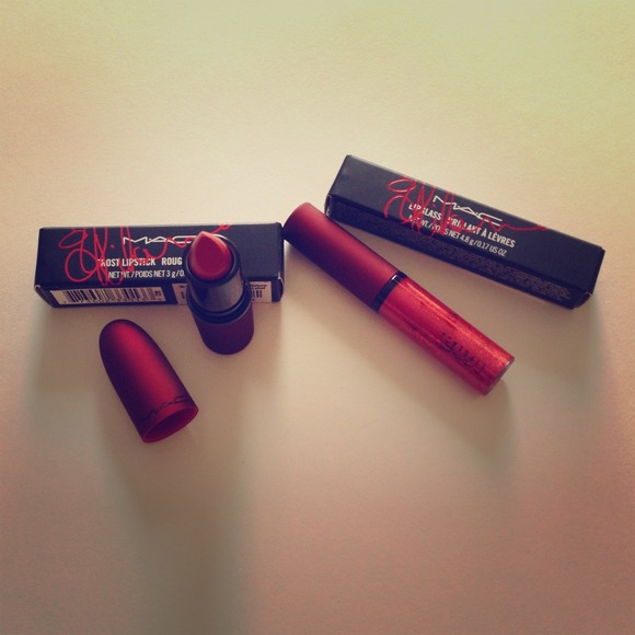 MAC Rihanna Viva Glam Lipstick & Gloss Duo