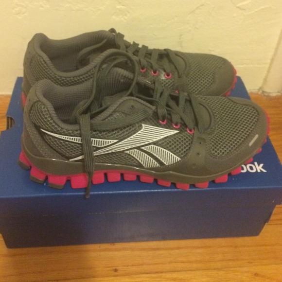 Reebok RealFlex Running Shoes Size 8