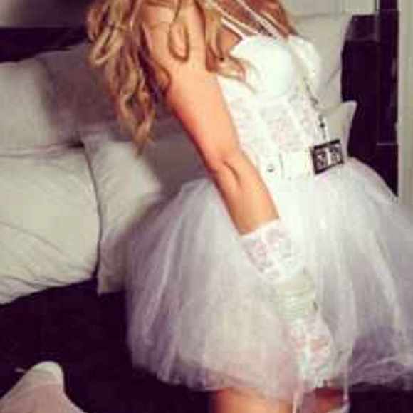 Somebody sell a dress like this?