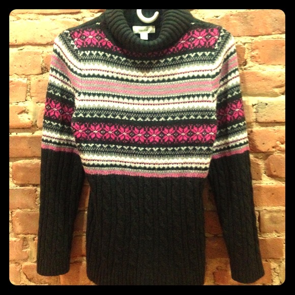 Black and pink sweater
