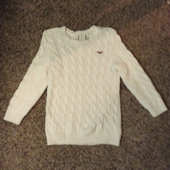 BRAND NEW Hollister sweater