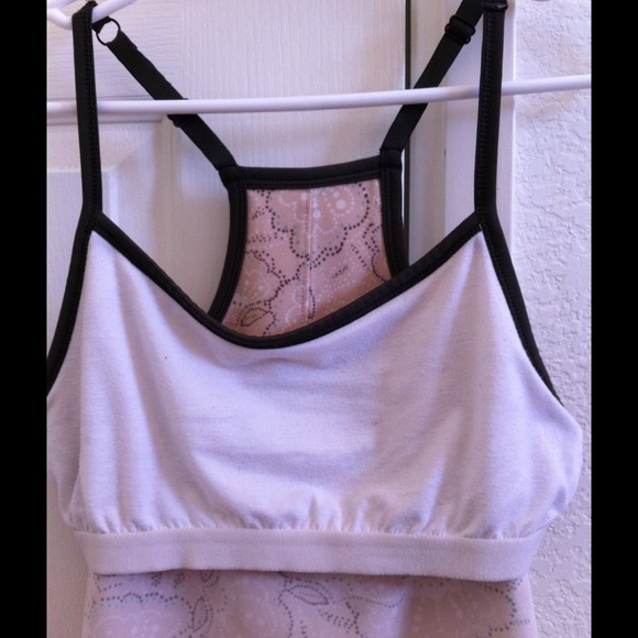 🙅the north face tops🙅 - Picture 3 of 4