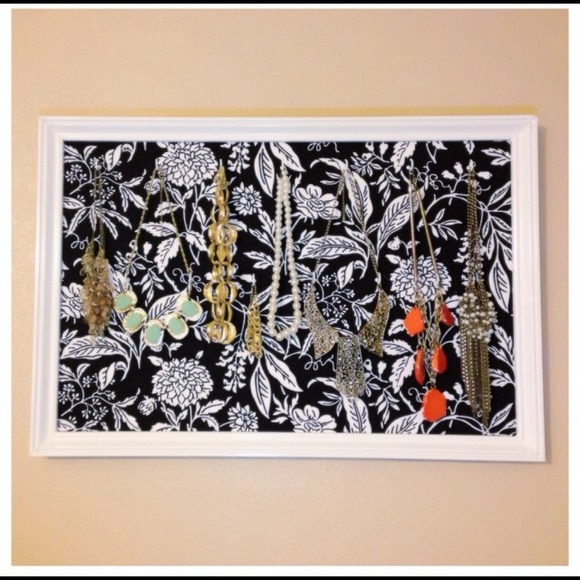 🚫🚫SOLD SOLD Necklace holder Frame SOLD SOLD